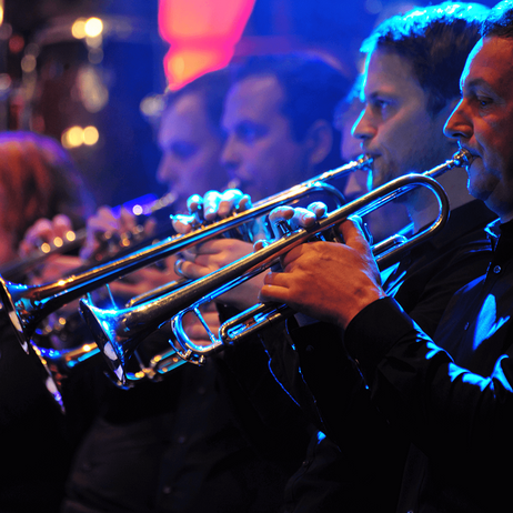 Früh schoppen met de Musikkapelle Berkeldörfer uit Ellewick (D)